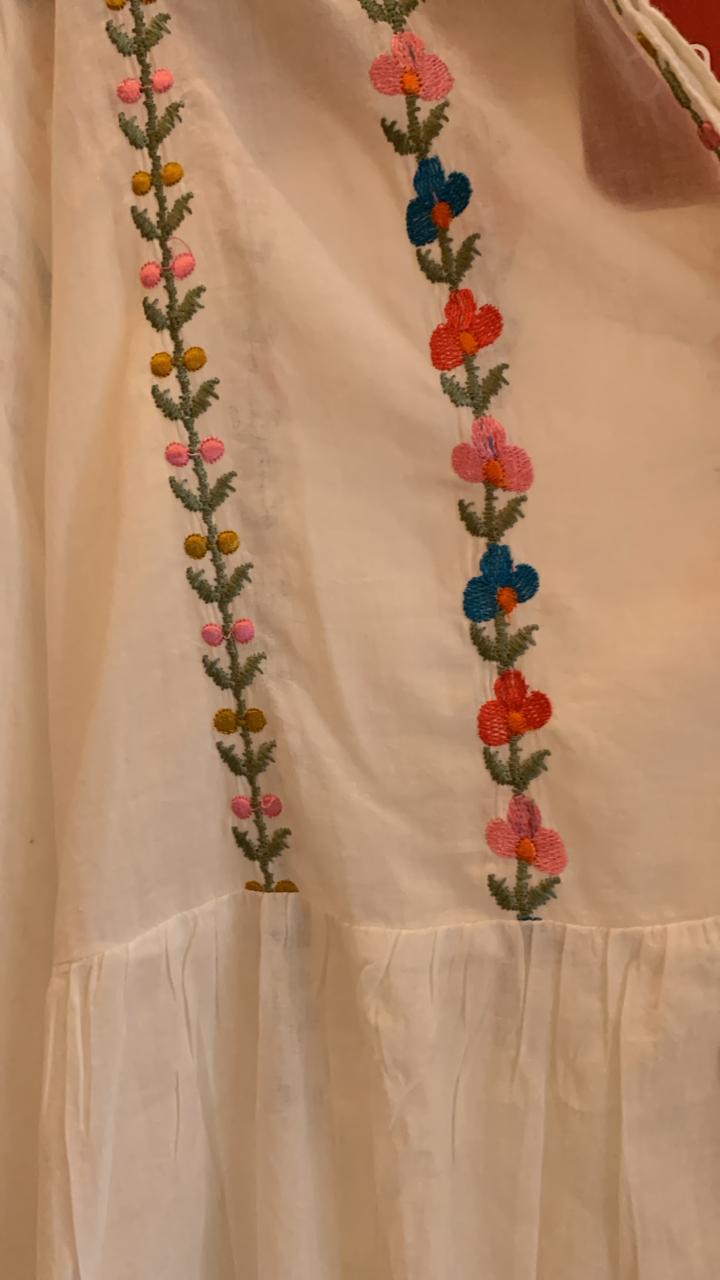 Embroidered Top 810