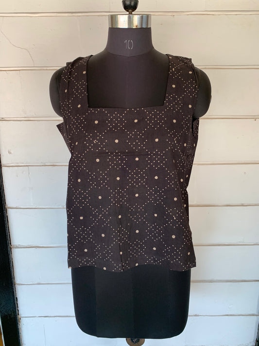 Black Floral Sleeveless Donna Top