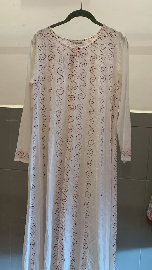 Hand Embroidered Kalidar Kurta 902