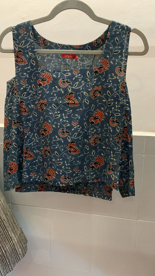 Blue Floral Sleeveless Donna Top 829