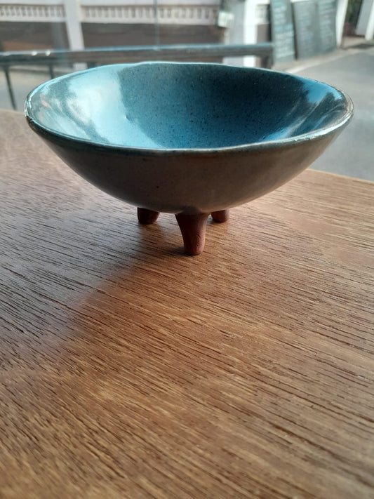 Small 3 Legged Bowl 4602