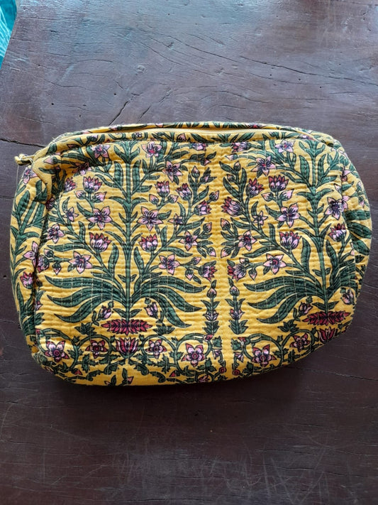 Quilted Pouches (Set of 3) 3908