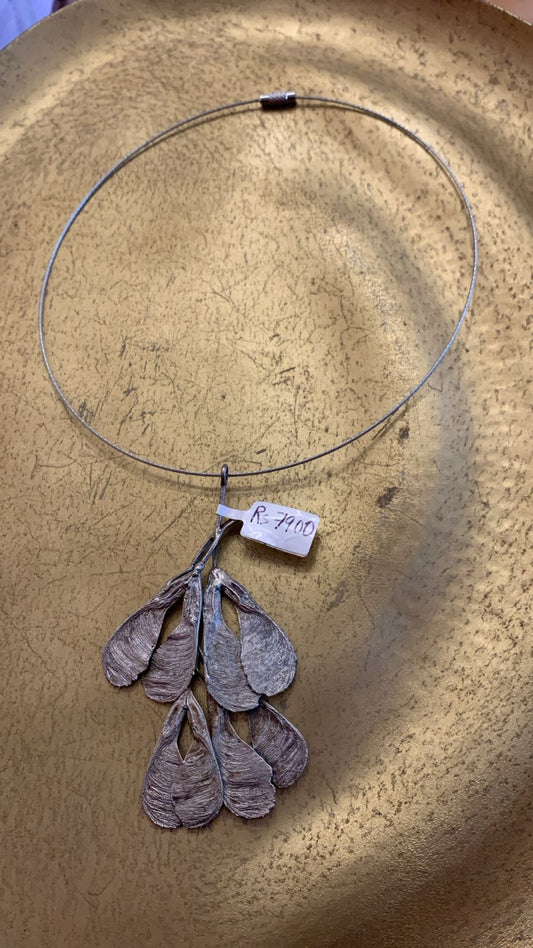 Lukato Pendant 4949