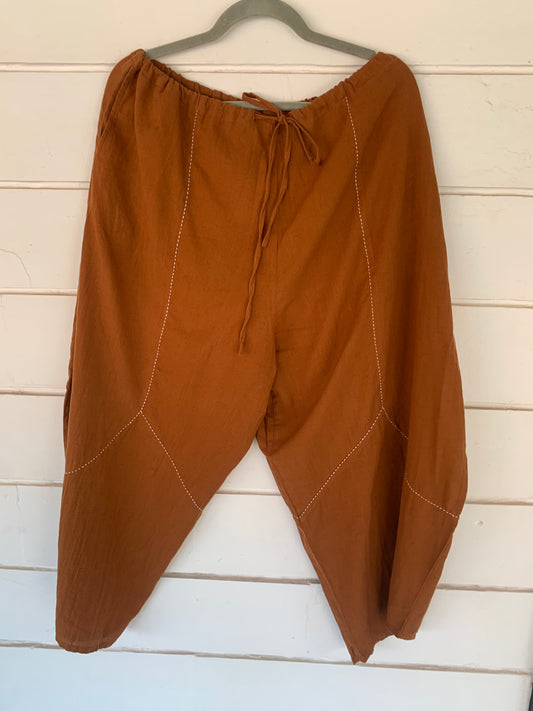 Fox Brown Ballon Pants